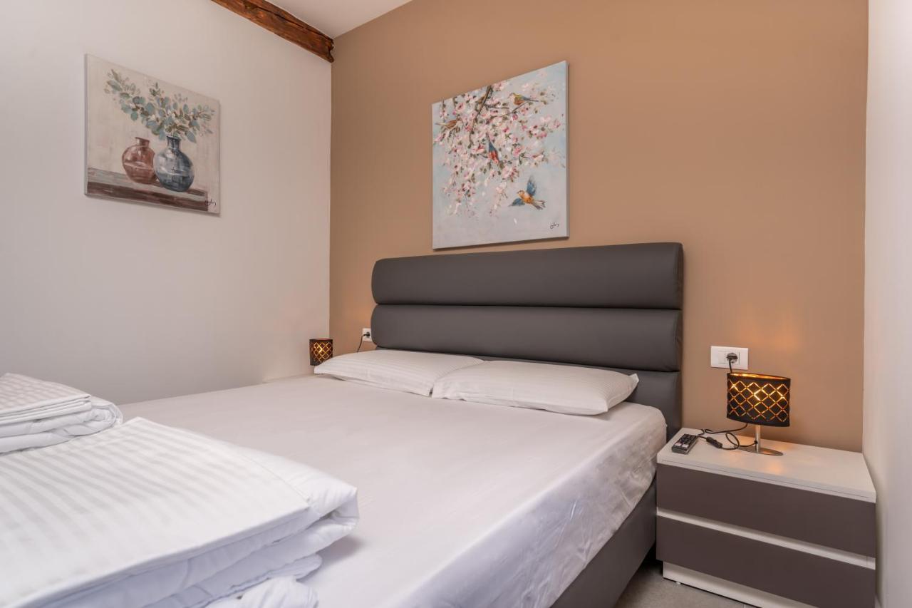 Aaa Apartments & Rooms With Free Parking Пула Екстериор снимка
