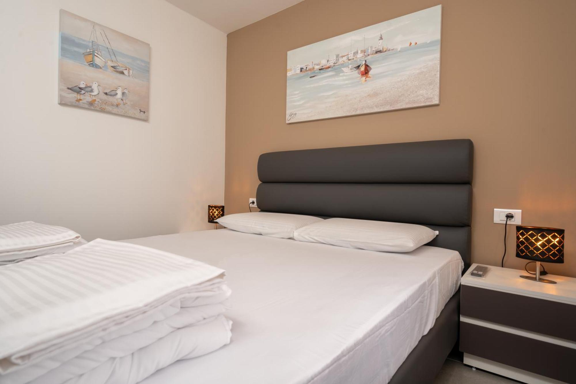Aaa Apartments & Rooms With Free Parking Пула Стая снимка